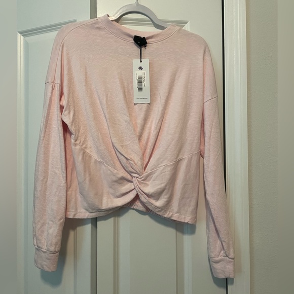 Light pink long sleeve - Picture 1 of 1